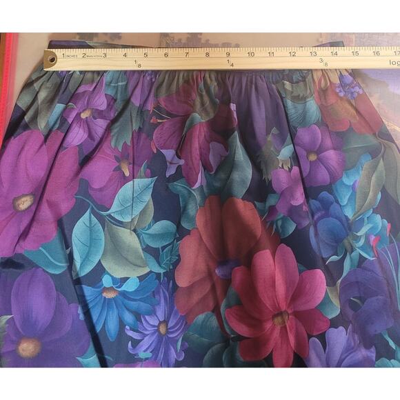 VTG ’90s Alfred Dunner Floral Pleated Midi Skirt Sz 14 (Waist 30″, Length 31″) - Picture 7 of 8